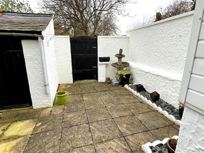 PAVED REAR GARDEN